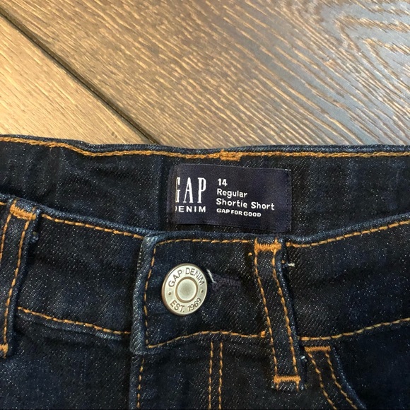 Girls Gap Size 14 Jean Shorts - Picture 2 of 3